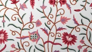 Classic Crewelwork Embroidered Floral Cotton No 8 PINK